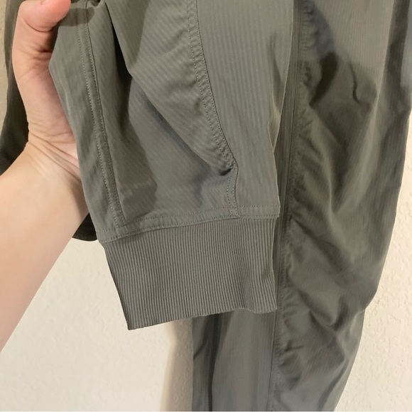 Lululemon Dance Studio Joggers Size 8 - Picture 5 of 12